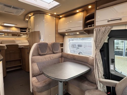 Carthago C-Tourer T 143 LE -300 Ah-Automatik-Klimaanlage Foto: 5
