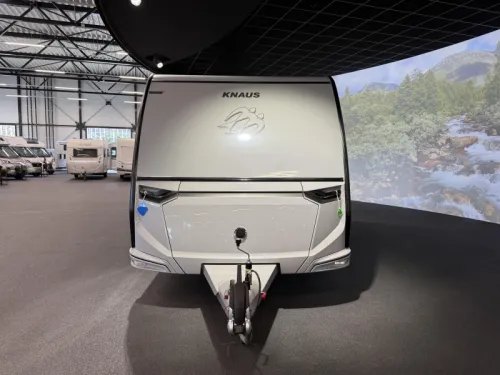 Knaus Sudwind Black Selection 460 EU Einzelbetten / Dinette Foto: 2