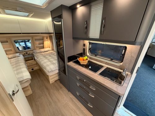 Hobby De Luxe 495 UL photo: 4