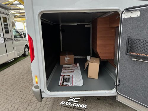 Carthago Chic C-Line I 4.9 LE photo: 2