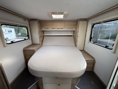Adria Coral Axess 600 SC Queensbed 34000 km Airco photo: 18