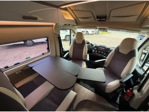Chausson V697 VIP 9T Automatic single beds  photo: 6