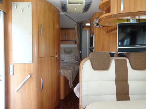 Hymer B654CL photo: 2