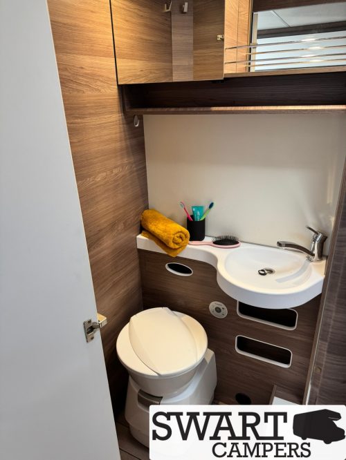 Knaus L!ve TI 700 MEG, Single beds Automatic photo: 15