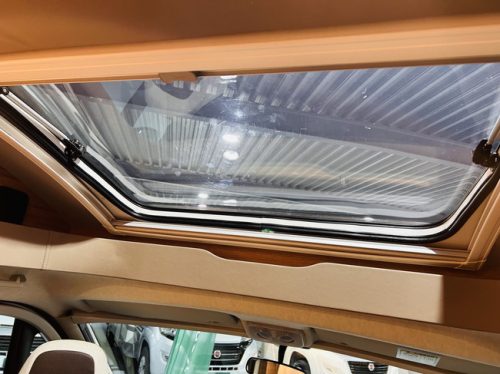 Weinsberg CaraCompact Edition Pepper 600 MEG Enkele bedden! 165 Pk! 2023! foto: 18