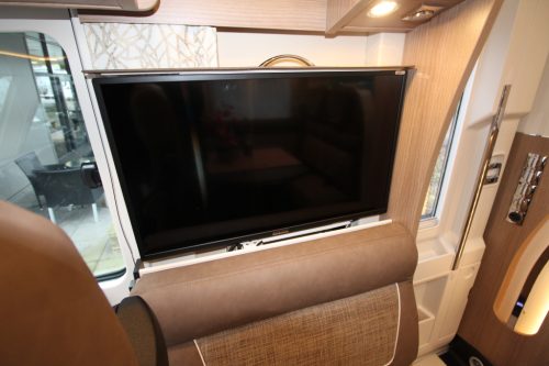 Carthago C-tourer I 148 LE photo: 7