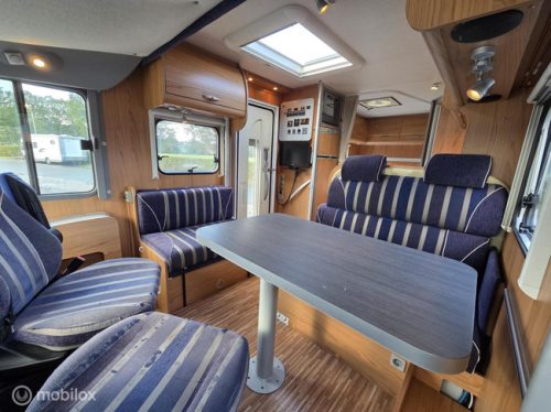 B&uuml;rstner I684 Aviano Camping-car Int&eacute;gral ☆131CV,Lit de pavillon,Solaire☆ photo : 11