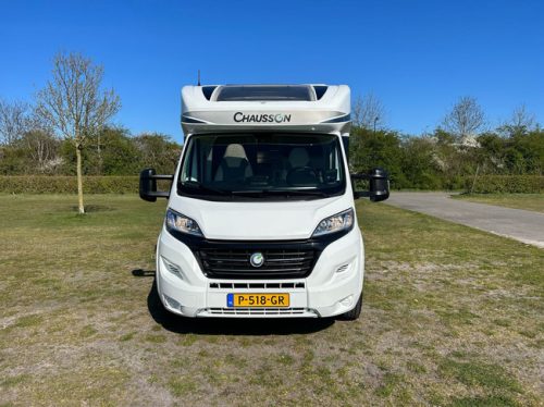 Chausson 718 EB 2.3 131 HP Fiat Ducato Semi-Integrated Camper QUEENS BED IN Height adjustable photo: 2
