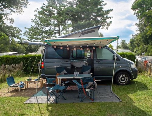 VOLKSWAGEN MULTIVAN photo: 0