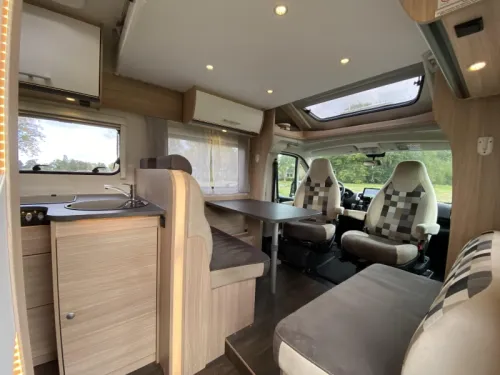 Sunlight T 67 Automaat | Dachklimaanlage Foto: 7