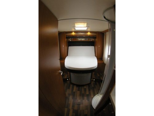 Knaus Sun Ti 700 LEG Queensbed, Garage. photo: 13