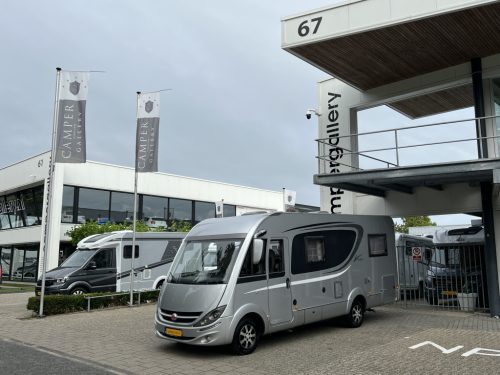 B&uuml;rstner Viseo I 700 2X DINETTE + HEFBED UNIEKE INDELING! Foto: 3