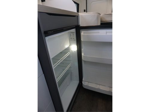 mooveo 60EB Prestige 140pk + Einzelbetten/ Lithium/ LPG/ TV/ Anh&auml;ngerkupplung/ Wechselrichter/ Garantie! Foto: 18