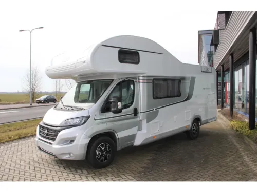 LMC Breezer 6 Pers/ Automaat photo: 6