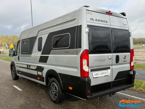 Adria Twin Supreme 640 SLB Lengte bedden | Automaat  foto: 2