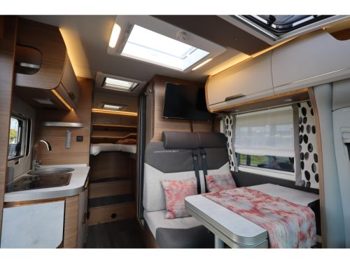 Knaus Vansation 640 MEG Volkswagen Crafter photo: 6
