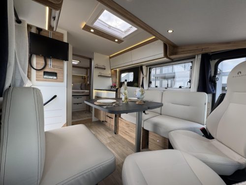 Bavaria I 740 Automaat Queensbed 180PK Foto: 1