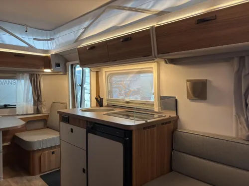 Eriba Touring 540 Legend Hampton Silver photo: 10