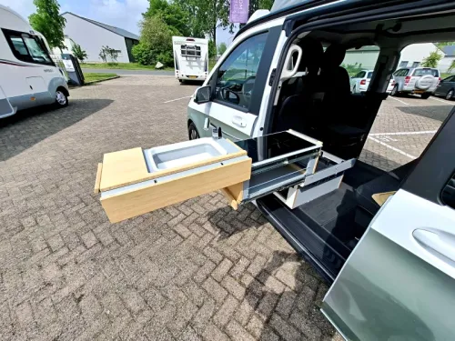 Mercedes-Benz EQV Buscamper Tonke Nomad photo: 8