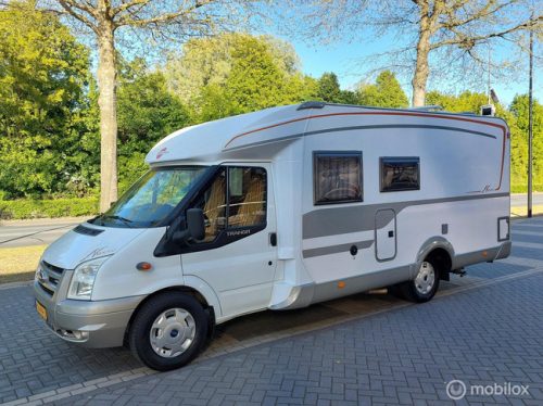 B&uuml;rstner Nexxo T660 140hp Airco New engine/turbo French bed