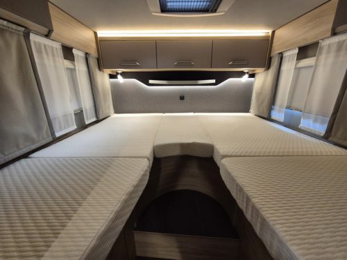 Knaus VAN TI PLUS 650 MEG 4X4 PLATINUM SELECTION AUTOMATIC 180 HP ONLY 20,217 KM !! AIR SUSPENSION SOLAR TV + LTE SINGLE BEDS 1ST OWNER photo: 21