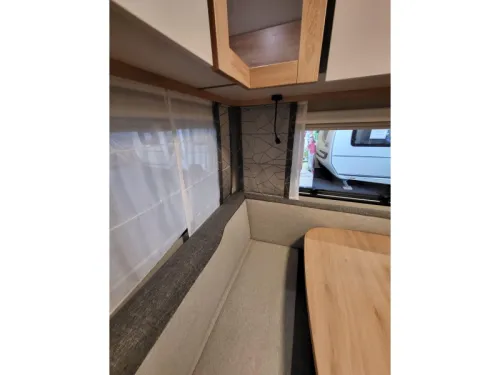 Caravane Knaus Sport 460 EU tr&egrave;s compl&egrave;te photo : 7