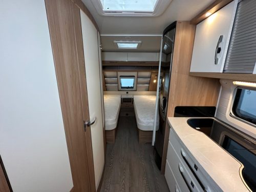 Hobby De Luxe 495 UL IC Silverline photo: 23