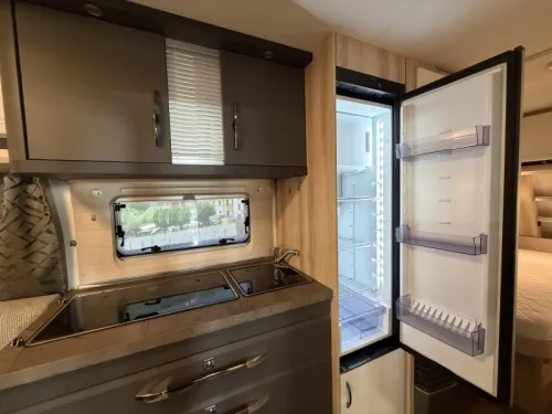 Hobby De Luxe 540 UL single beds / mover photo: 16