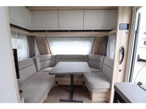 Hobby De Luxe 460 LU Autark / Lits Jumeaux photo : 7