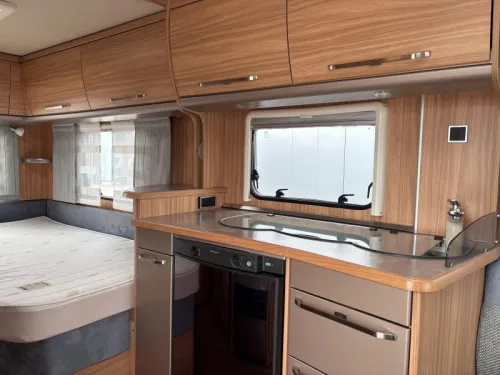 Eriba Nova GL 465 Mover/Isabella awning photo: 6