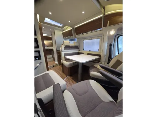 Adria Matrix M 670 SL , 5x Gurte/Schlafpl&auml;tze Foto: 9
