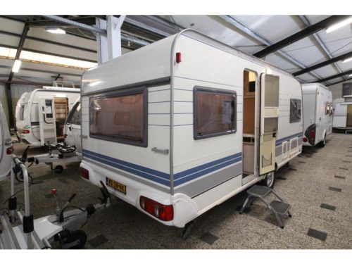 Hobby Excellent 495 UB Mover, Thule awning, Battery photo: 21