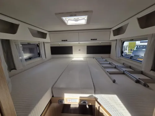 Sunlight T 67 Automatic with single beds  photo: 9