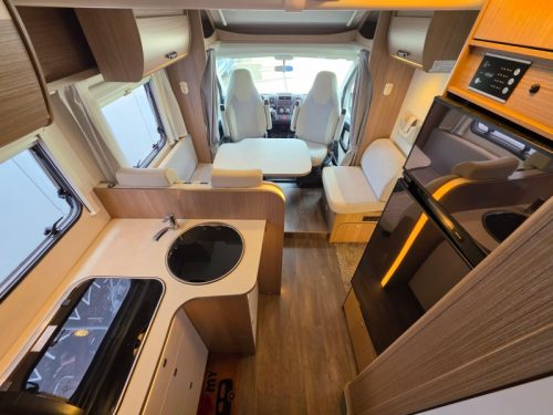 Carado T 449 Automatik/Queensbett/150 PS Foto: 11