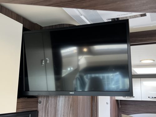 Benimar Tessoro 496 QUEENSBED+RONDZIT DAKAIRCO CAMERA EURO6  foto: 17