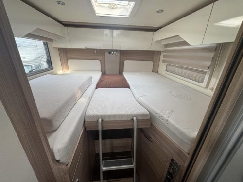 B&uuml;rstner Ixeo I 728 G Automatic single beds air conditioning photo: 13