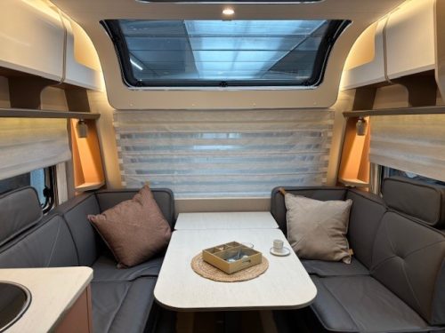 B&uuml;rstner Averso 465 TS photo : 6