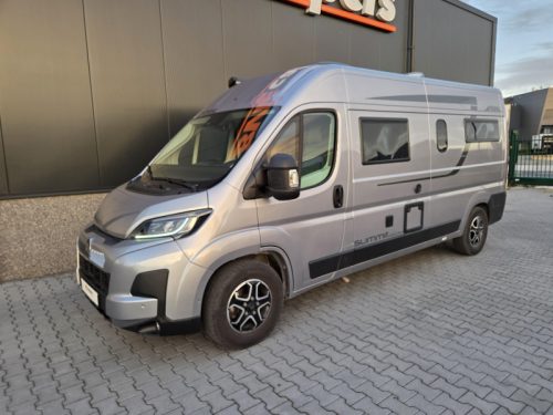 P&ouml;ssl Summit 600 L Automaat - Lengtebedden  foto: 1