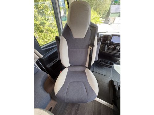 Knaus L!VE I 700MEG photo: 7