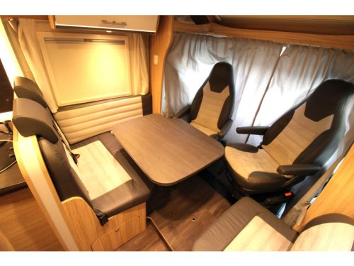 Sunlight T 68 Adventure Edition Single Beds / Drop-down bed photo: 5