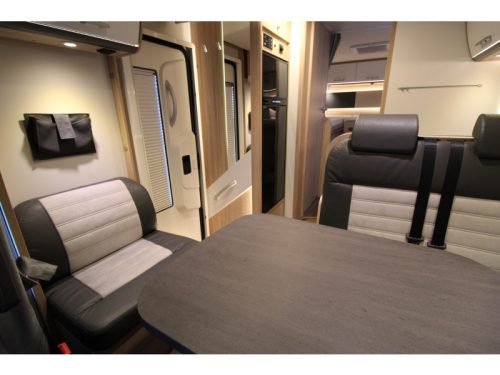Sunlight T 68 Adventure Edition Single Beds / Drop-down bed photo: 7