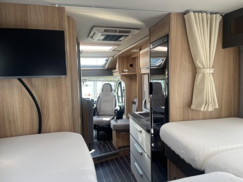 Knaus Sky TI 650 MEG Platinum Selection - Roof air conditioning - Solar panel photo: 15