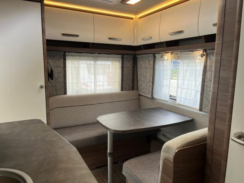 Knaus Sport Silver Selection 420 QD Transverse bed 210cm Mover photo: 2