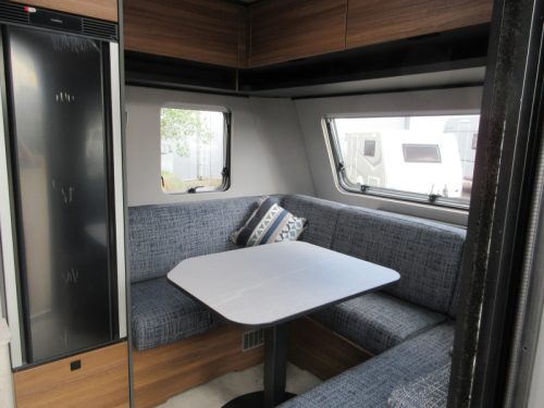 Eriba Novaline 495 CAMAS INDIVIDUALES Y ASIENTO EN U. &iexcl; foto: 11