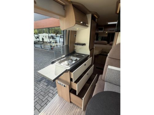 Carthago 640 LE Charming GT Autom&aacute;tico Camas Individuales Panel Solar Suspensi&oacute;n Neum&aacute;tica foto: 16