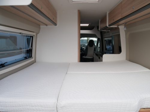 Sunlight Cliff 600 XV, 6 Meter Buscamper, Transverse bed photo: 19
