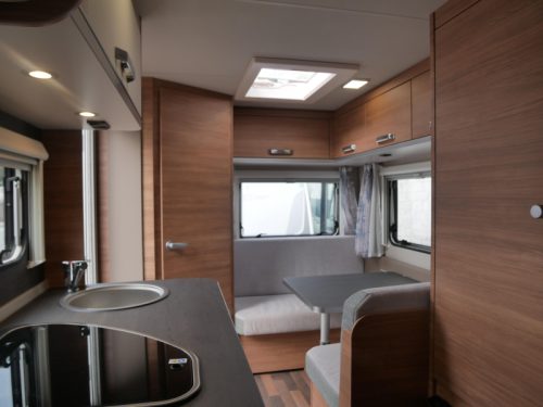 Weinsberg CaraOne 390 QD Inkl. Vorzelt  Foto: 12
