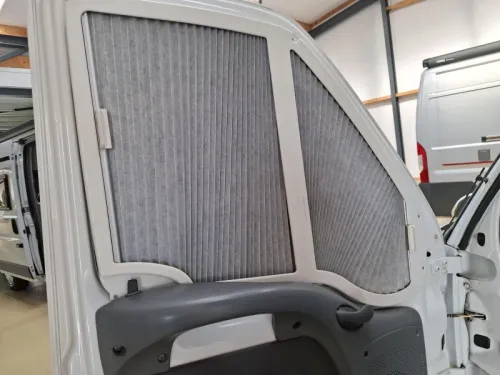 B&uuml;rstner Harmony 585 T 2.3JTD 110Pk 2x Aire Acondicionado foto: 13