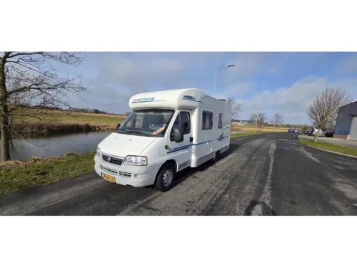 Adria Adriatik 574 sp compact photo: 2