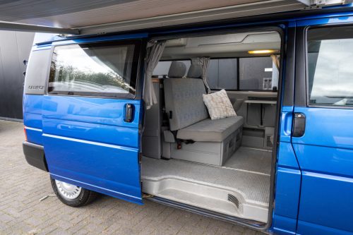 VOLKSWAGEN CALIFORNIA Foto: 16